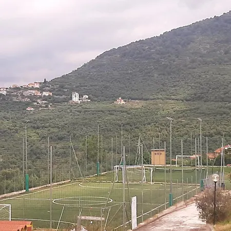 בית נופש La Casetta Di Dora