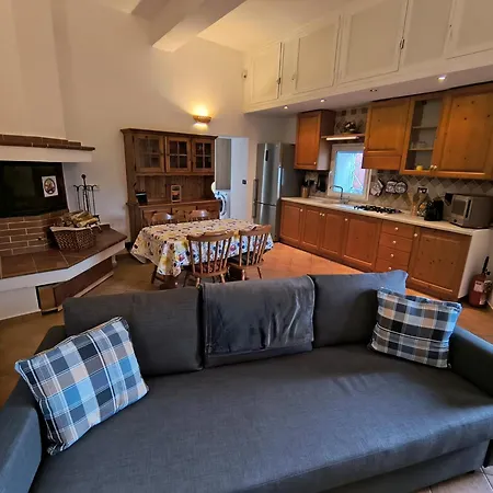 La Casetta Di Dora בית נופש Chiusanico