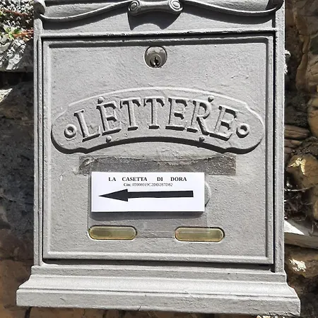 בית נופש La Casetta Di Dora