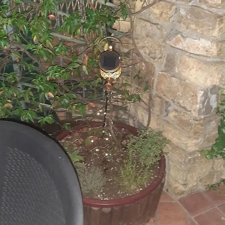 בית נופש La Casetta Di Dora