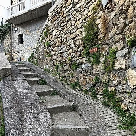 La Casetta Di Dora Сasa de vacaciones Chiusanico